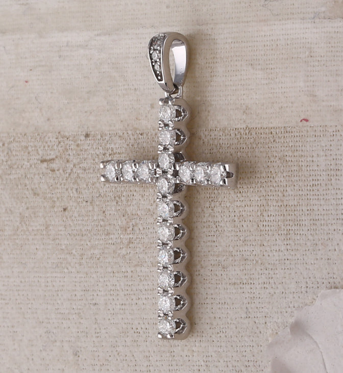 14kt White Gold Womens Round Diamond Faith Cross Pendant 1/2 Cttw